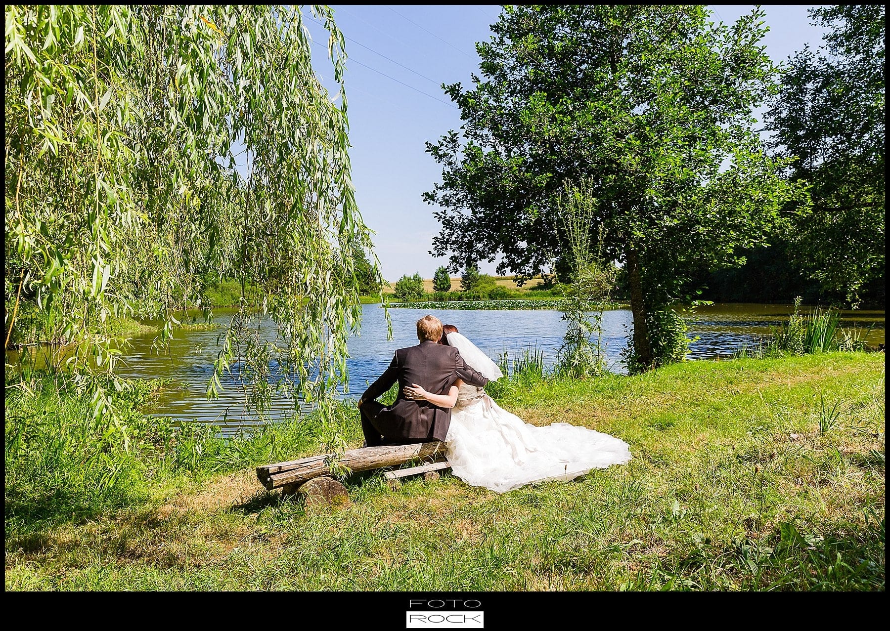 DIY Hochzeit Waldshut-Tiengen Brautpaar See Outdoor